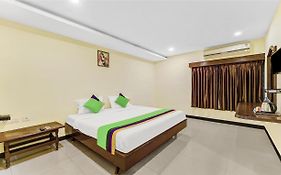 Hotel B Coral Pondicherry 3*